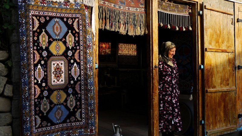 Yevlah (Yevlax) Uçak Bileti